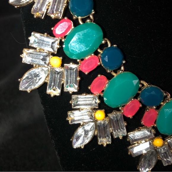 Sparkly rhinestone colored necklace - Picture 5 of 11